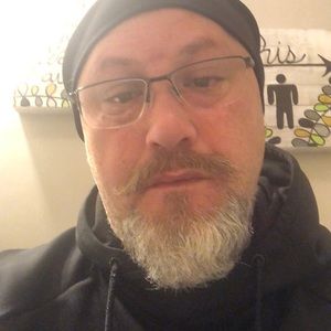 Meet your Posher, Emilio